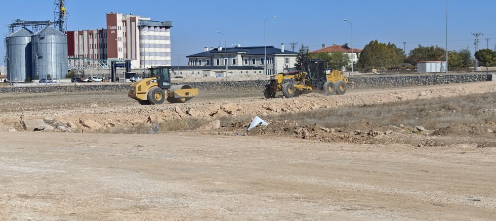 HASTANE YOLUNUN ASFALTLAMA İŞLEMİ BAŞLADI