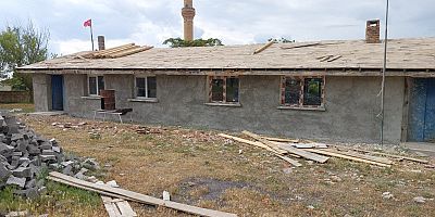 ÖZCE - HIZIRUŞAĞI'NA KÖY KONAĞI VE ÇEŞME